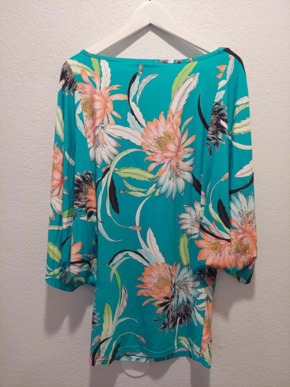 Trina Turk Swim & Spa Tropical Floral Tunic Cover Up NWT Teal Blue Pink M - Picture 5 of 6